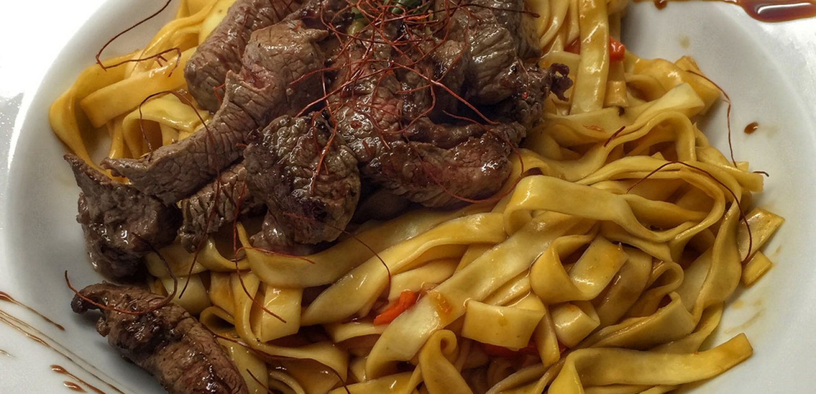 The tagliatelle with sliced fillet of beef at the Hotel Rigi Vitznau are fruity and hearty at the same time.